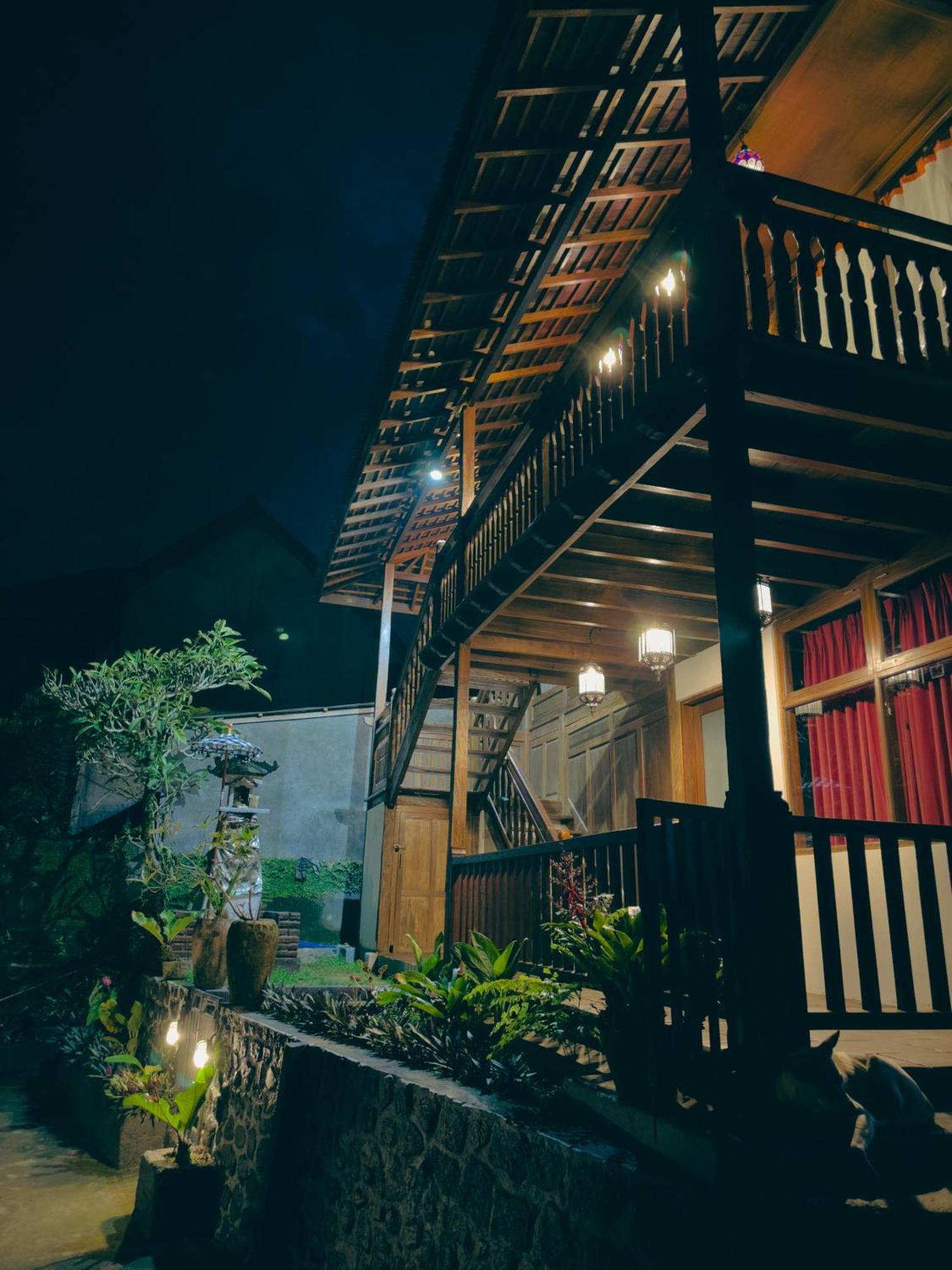 Гостьовий будинок Munduk Tjeraki House Екстер'єр фото